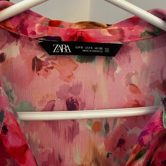 Floral Print Ruffle Shirt - Size Small - Picture 4 of 5